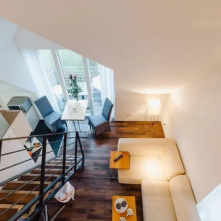 M2 Living Maisonette No 7 *