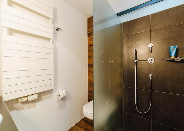 M2 Living Maisonette No 7 아파트